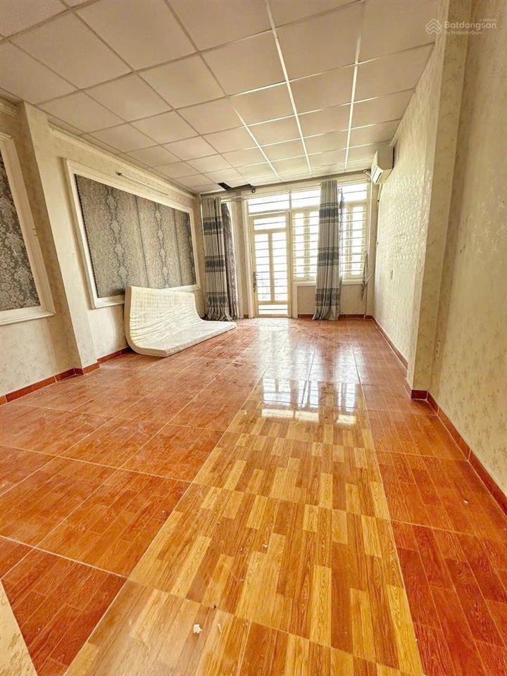 Bán nhà 4 tầng 4x20 đường 8m lâm văn bền 12 tỷ