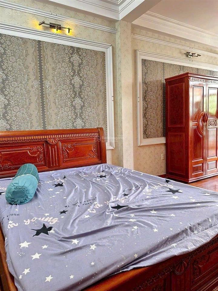 Bán nhà 4 tầng 4x20 đường 8m lâm văn bền 12 tỷ