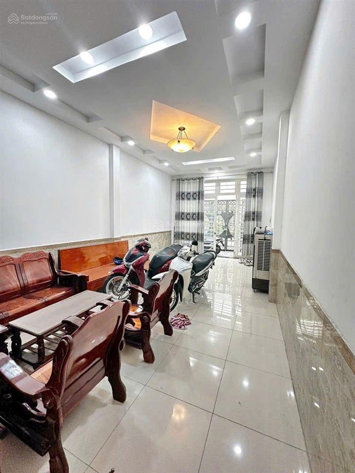 Bán nhà 4 tầng 4x20 đường 8m lâm văn bền 12 tỷ
