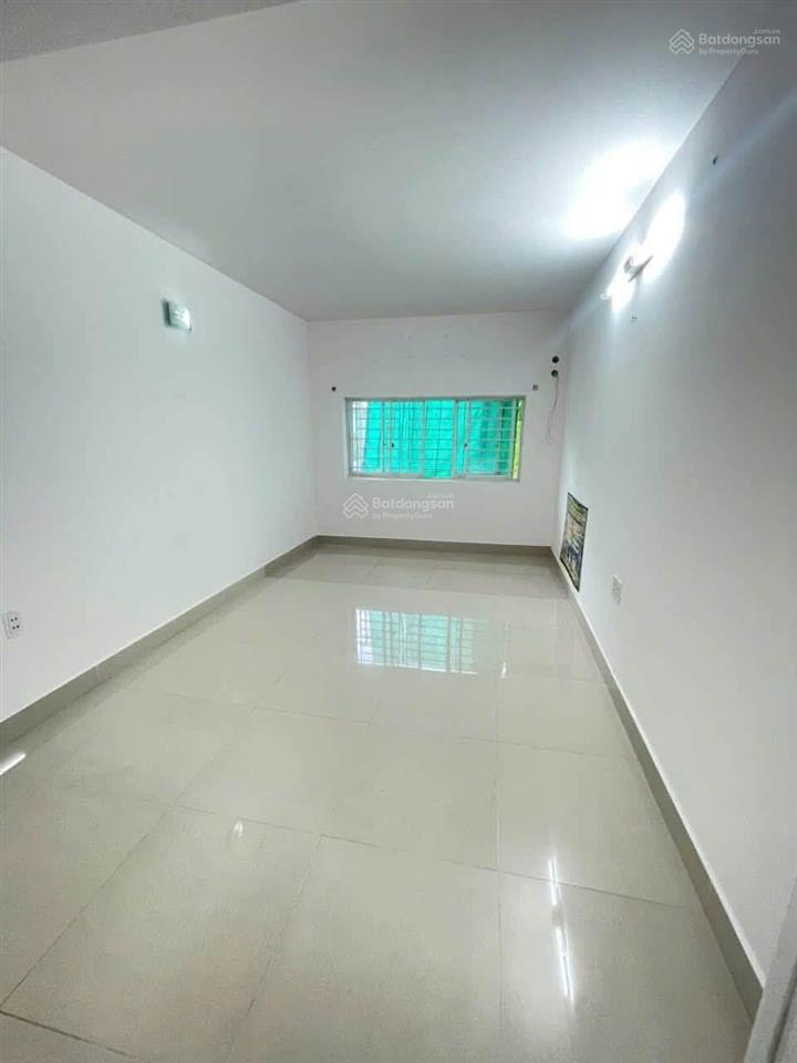 Cho thuê nhà 3 tầng hẻm 1135 huỳnh tấn phát 4 phòng ngủ giá 9 triệu