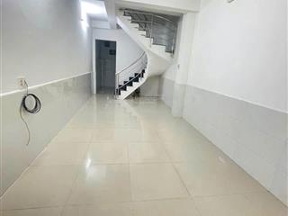 Cho thuê nhà 3 tầng hẻm 1135 huỳnh tấn phát 4 phòng ngủ giá 9 triệu