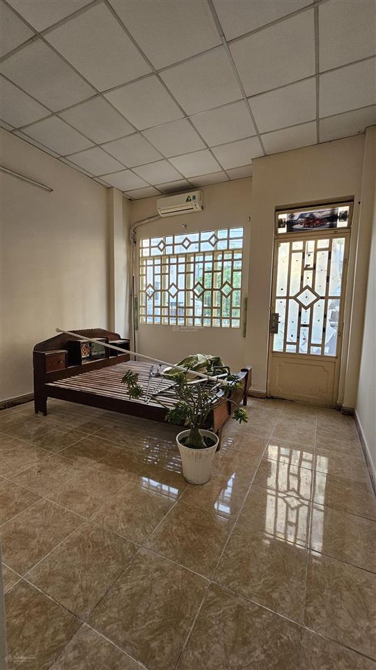 Cho thuê nhà mặt phố tại cao thị chính, 16 triệu, 80m2, 3pn, 2wc, chính chủ