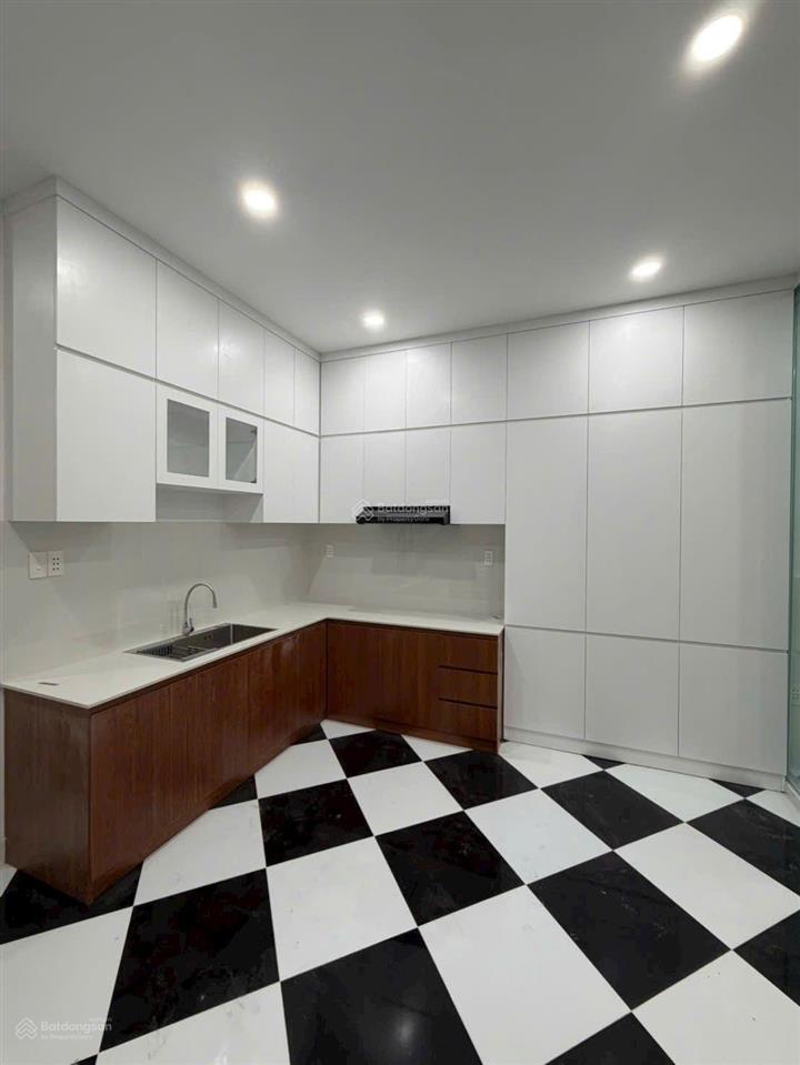 Bán nhà mới đẹp 1 lầu hẻm 88 nguyễn văn quỳ 5 x 9 sổ hồng riêng 6,2 tỷ