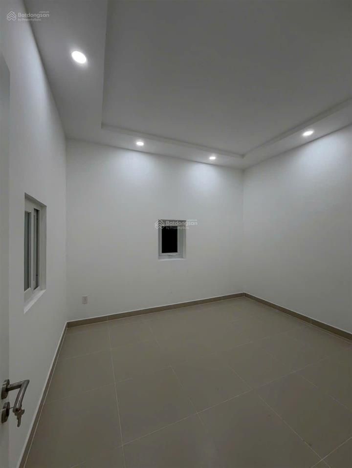 Bán nhà mới đẹp 1 lầu hẻm 88 nguyễn văn quỳ 5 x 9 sổ hồng riêng 6,2 tỷ