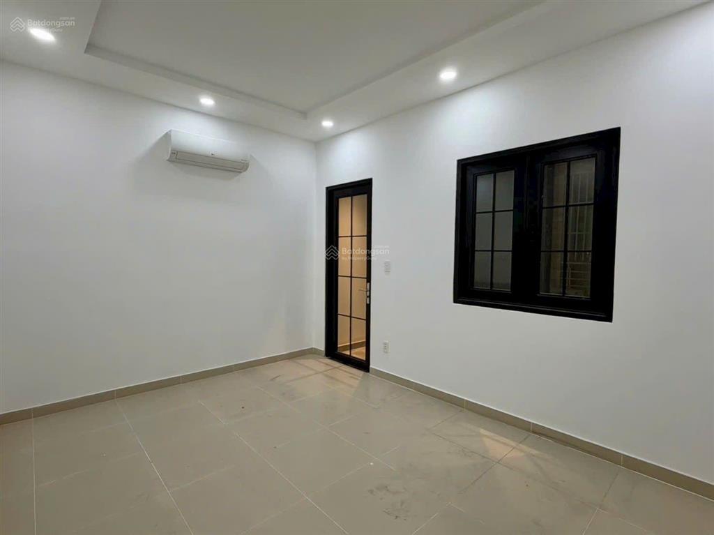 Bán nhà mới đẹp 1 lầu hẻm 88 nguyễn văn quỳ 5 x 9 sổ hồng riêng 6,2 tỷ