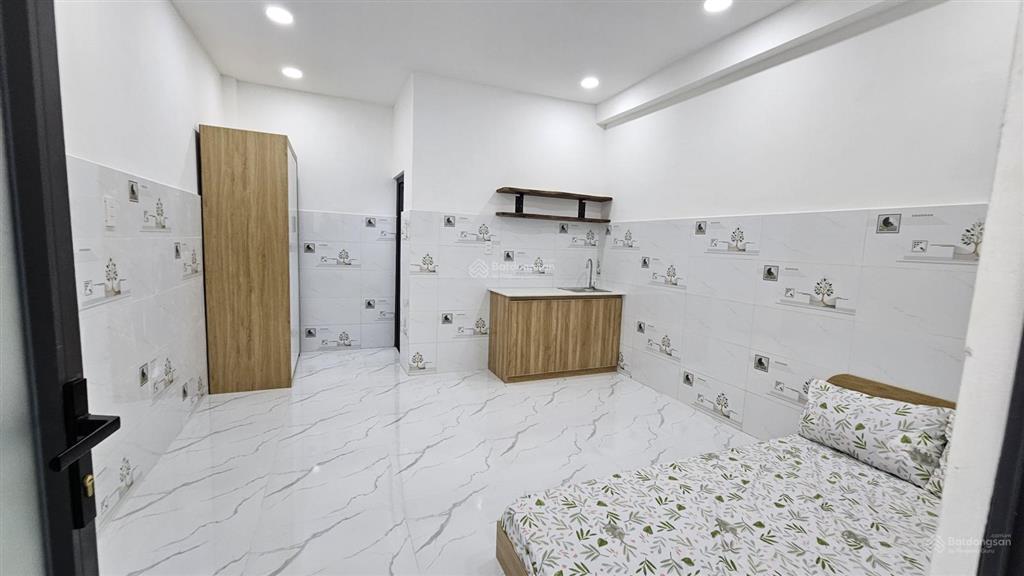 Bán nhà 69m2 đường lê văn lương 5pn 5wc giá 6,65 tỷ