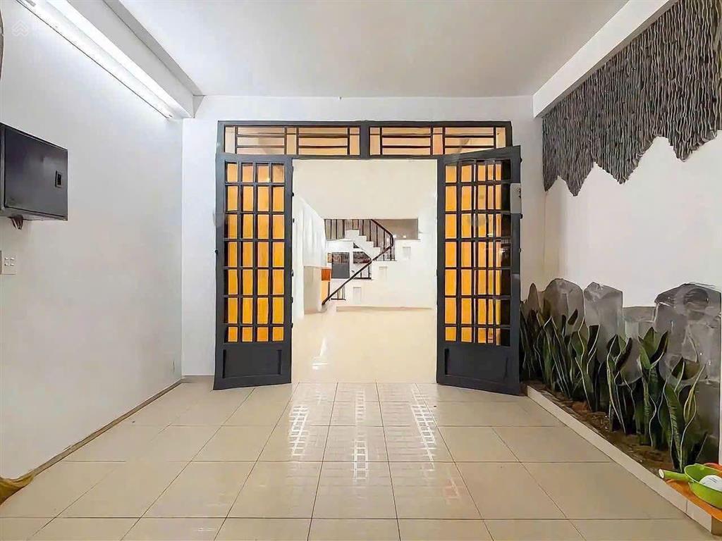 Bán nhà 2 lầu 2 mặt tiền trước sau hẻm ô tô 803 huỳnh tấn phát 7,8 tỷ