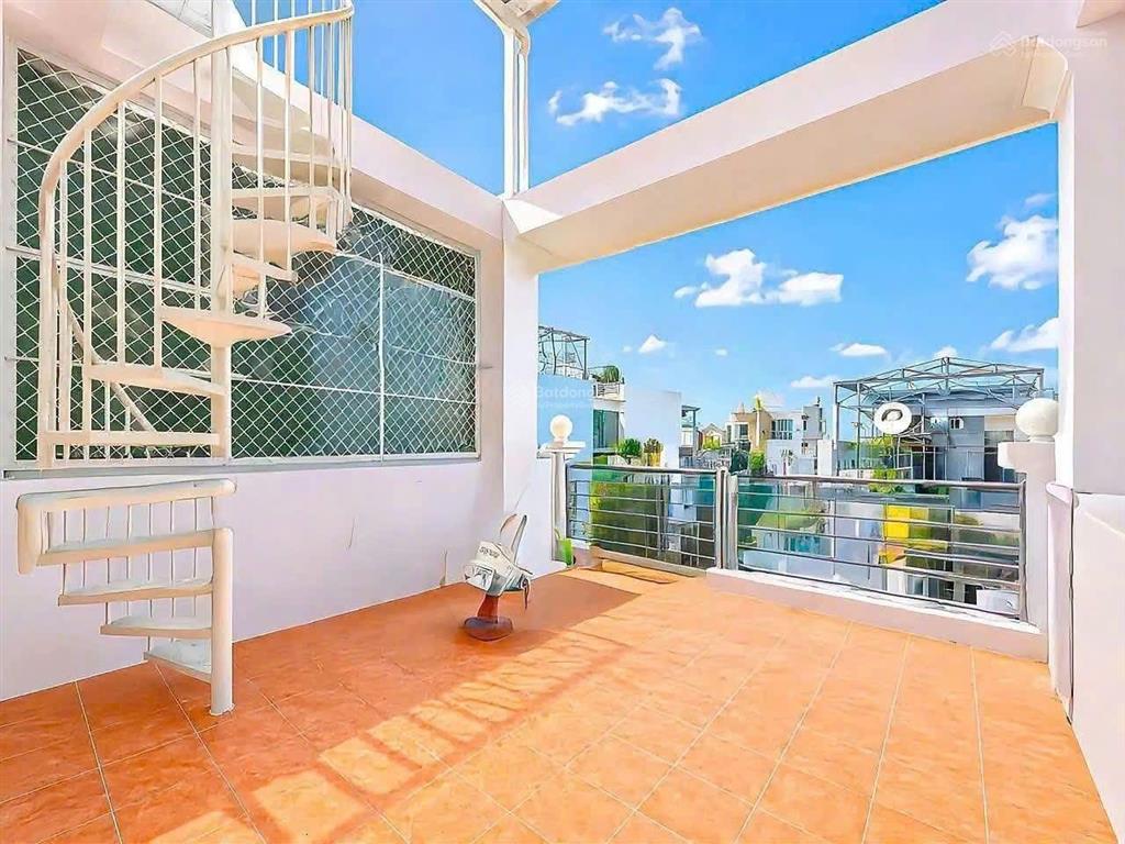 Bán nhà 2 lầu 2 mặt tiền trước sau hẻm ô tô 803 huỳnh tấn phát 7,8 tỷ