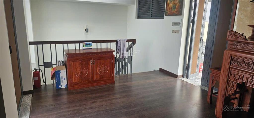 Cho thuê mặt tiền đường bàu cát, quận tân bình (khu kinh doanh sầm uất)