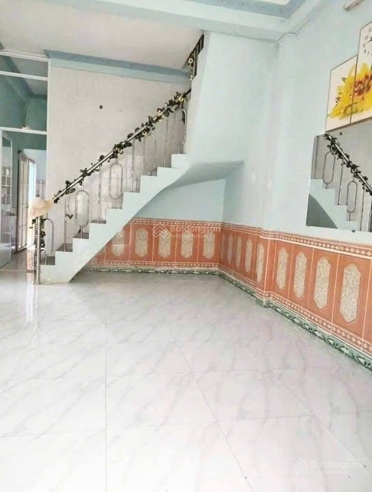 Bán nhà lái thiêu đường xe hơi tân nhà giá chỉ 2 tỷ 385tr còn bớt