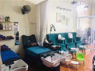 Bán nha mặt tiên lái thiêu hiên đang kinh doan ổn định