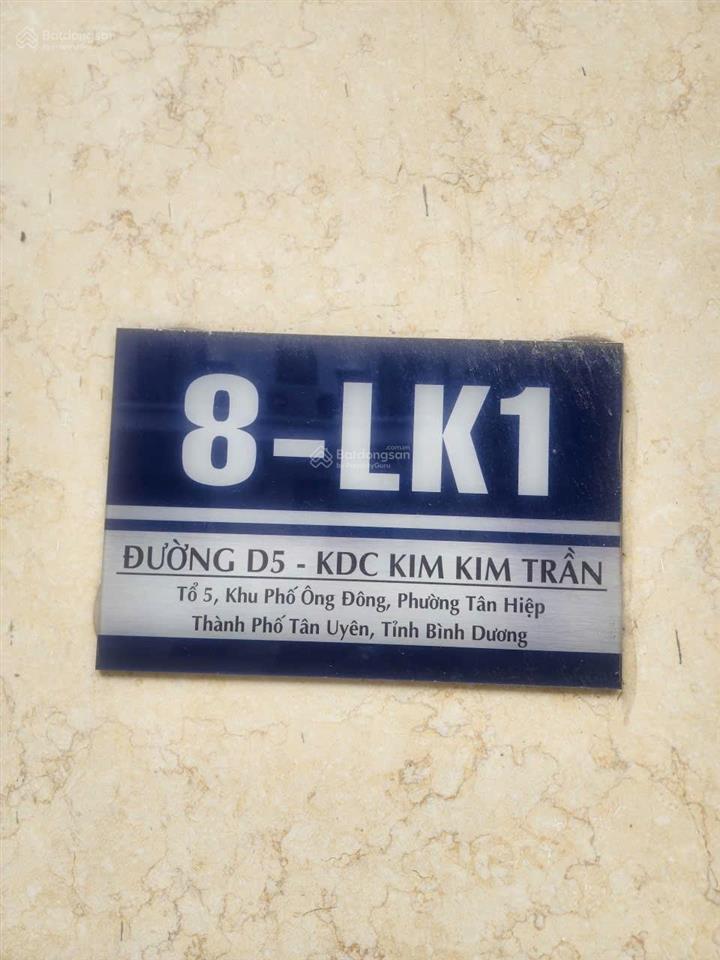 Cho thuê nhà 1 trệt 2 lầu 4pn 3wc, giá thuê 12tr/tháng còn thương lượng.  0941 042 ***