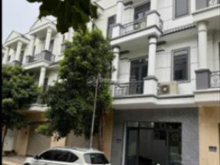 Cho thuê nhà 1 trệt 2 lầu 4pn 3wc, giá thuê 14tr/tháng còn thương lượng.  0941 042 ***