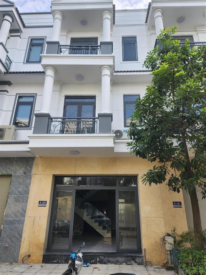Chính chủ cần cho thuê nhà kim kim trần 1 trệt 2 lầu 4pn 3wc, với giá 10 triệu vnđ/tháng