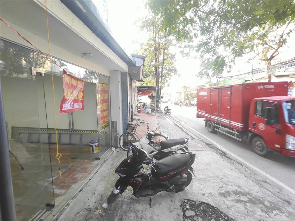 Cho thuê cửa hàng, mbkd ngã 3 ba la giá hợp lý mặt phố to sầm uất, giá chỉ 7tr