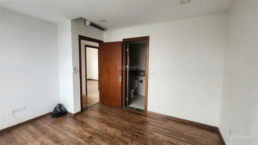 Bán ch 3pn, 2wc, 94m2 tại chung cư smile building, định công, giá 8,46 tỷ, view đẹp, chính chủ