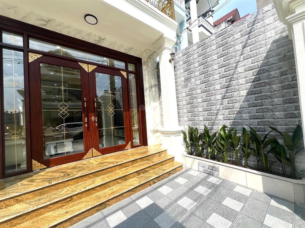Nhà mới 2 mặt tiền đẹp như châu âu full nội thất dọn vô đón tết ngay