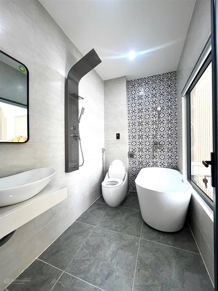 Nhà mới 2 mặt tiền đẹp như châu âu full nội thất dọn vô đón tết ngay