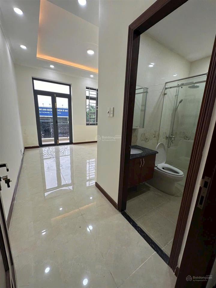 Giảm 300tr bán gấp nhà phố siêu đẹp sát vincom