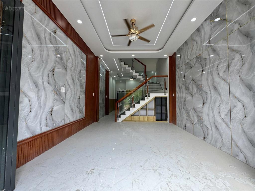 Nhà mới siêu đẹp hoàn công giá hời nhất khu vực sát ql1k hỗ trợ vay 0933 352 ***