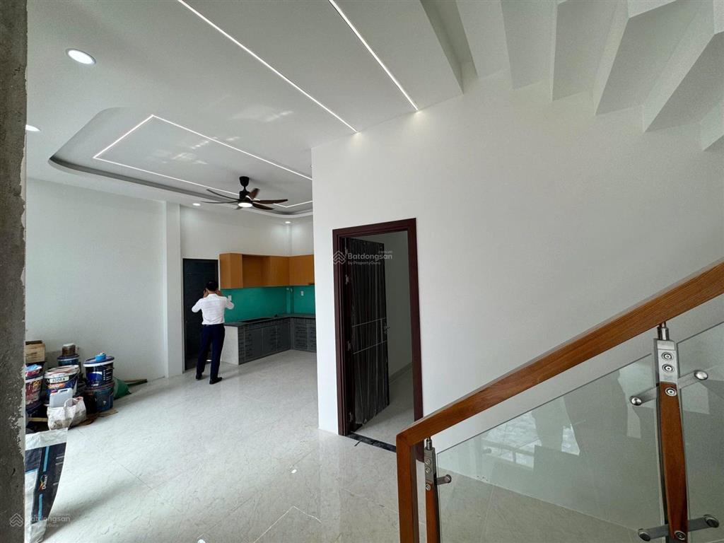 Bán gấp. biệt thự mini siêu đẹp nở hậu 12m giá rẻ có sân vườn sân ô tô sát dĩ an 0933 352 ***