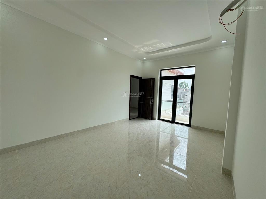 Bán gấp. biệt thự mini siêu đẹp nở hậu 12m giá rẻ có sân vườn sân ô tô sát dĩ an 0933 352 ***