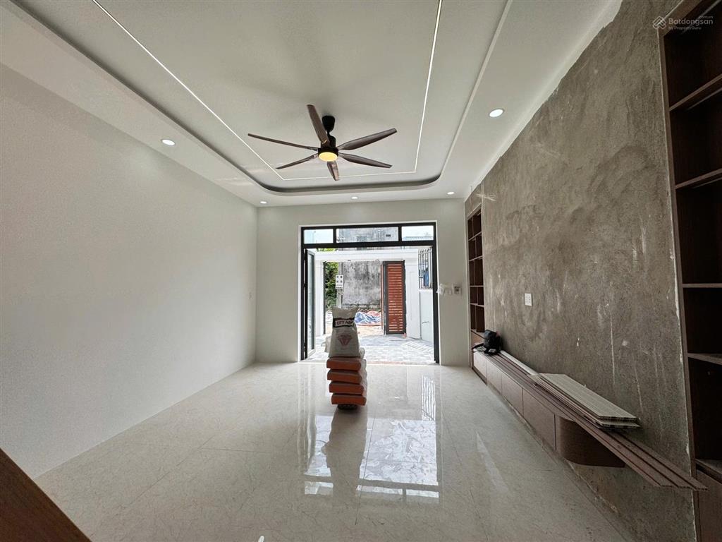 Bán gấp. biệt thự mini siêu đẹp nở hậu 12m giá rẻ có sân vườn sân ô tô sát dĩ an 0933 352 ***