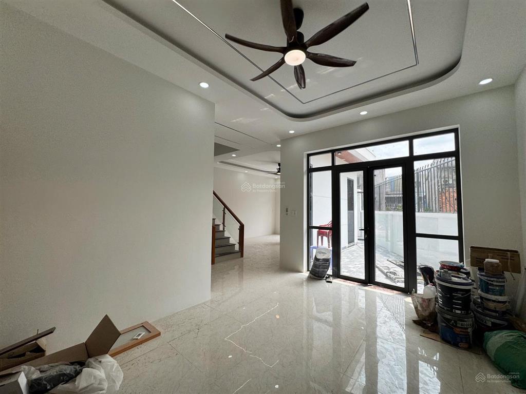 Bán gấp. biệt thự mini siêu đẹp nở hậu 12m giá rẻ có sân vườn sân ô tô sát dĩ an 0933 352 ***