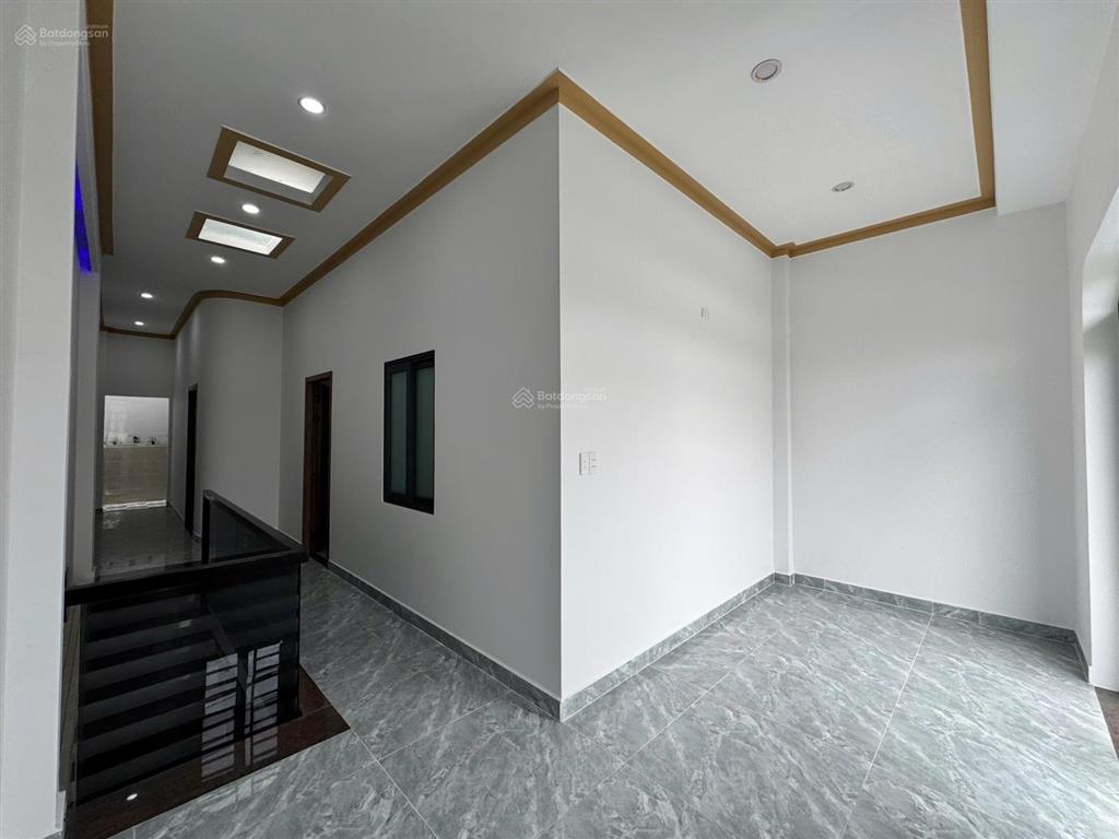 Nhà mới đường thông giá siêu hời ngay sát trục chính bùi hữu nghĩa / sát bên dĩ an, ql 1k