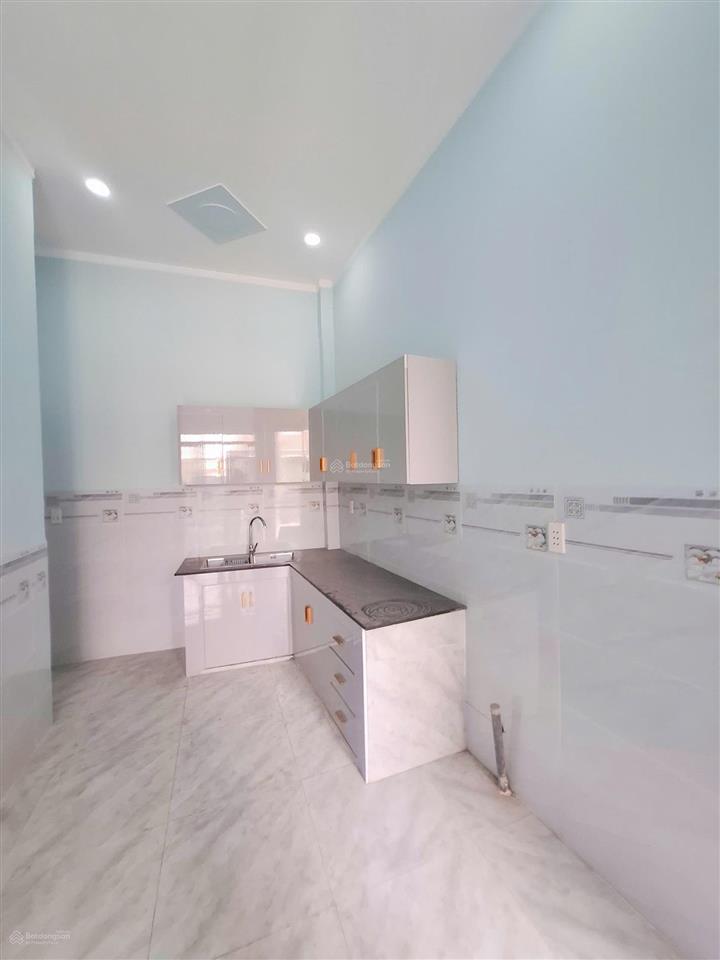 Nhà đẹp mới dây gần ga metro bến xe đường ô tô giá hời 0933 352 ***