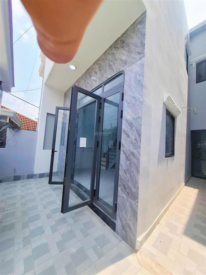 Nhà đẹp mới dây gần ga metro bến xe đường ô tô giá hời 0933 352 ***
