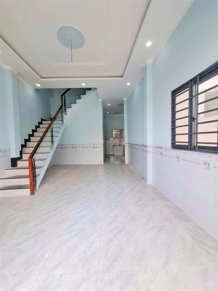 Nhà đẹp mới dây gần ga metro bến xe đường ô tô giá hời 0933 352 ***