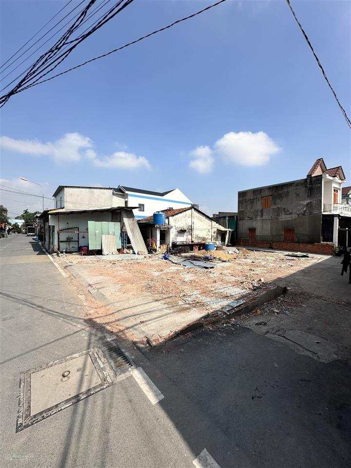 Bán gấp 3 lô liền kề mặt tiền bùi thị cội giá hời đường thông sát n an ninh nối dài