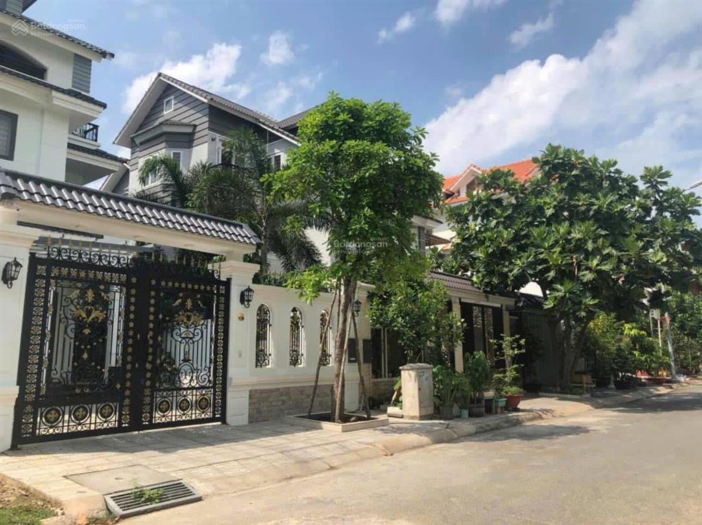 Bán lô đất biệt thự góc 2 mặt tiền đẹp sổ hồng cá nhân khu khang điền  intresco