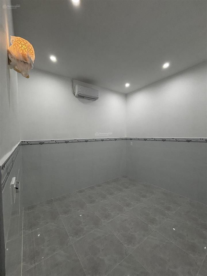 Bán nhà cấp 4 đường xe hơi, dt 6x14m