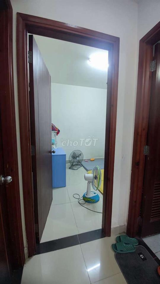 Cho thuê 1 phòng trong chung cư Ngọc Phương Nam 