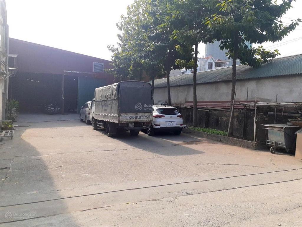 Chính chủ cho thuê kho 450m2, nhà mái bằng, đường lớn, an ninh 24/24, thời hạn thuê ổn định