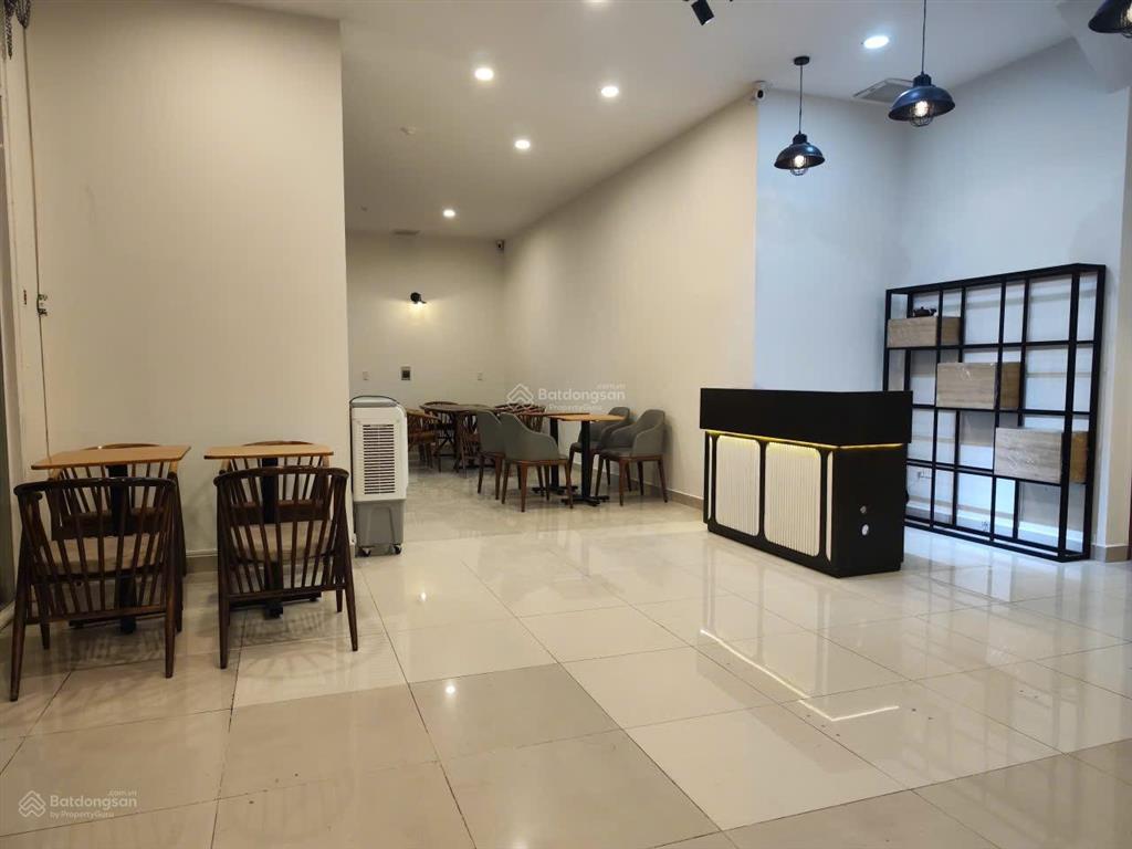 Bán shophouse tại chung cư a.view, 6,49 tỷ, 202m2, 3pn, 3wc, mặt tiền 30m
