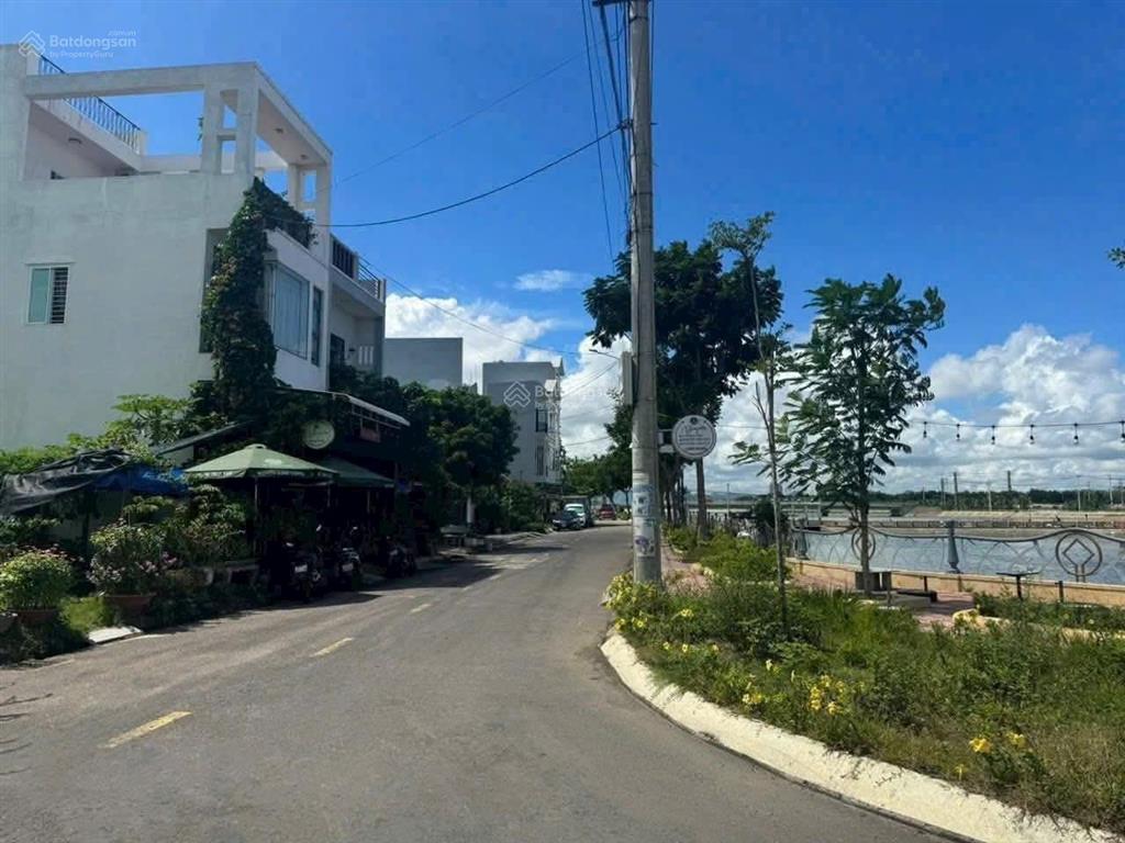 Bán đất ven biển xã cát hải. diện tích 160m2. giá chỉ 700 triệu. lộ giới 6m. giá hời khu