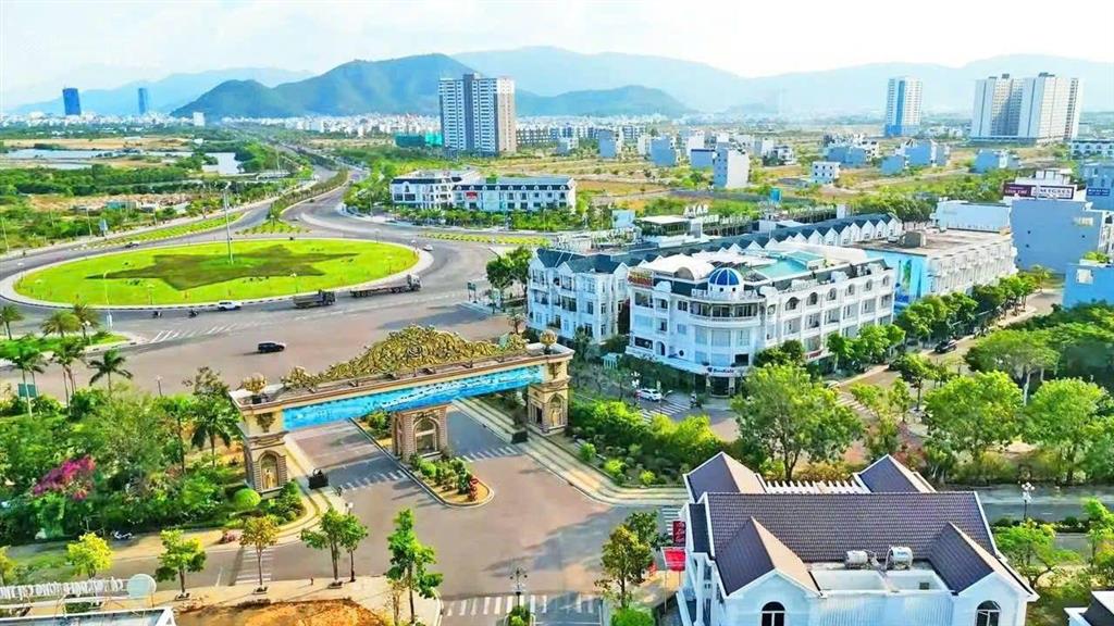 Cần bán các nền đất khu biệt thự đại phú gia, giá tốt nhất thị trường. sđt  0906 496 ***