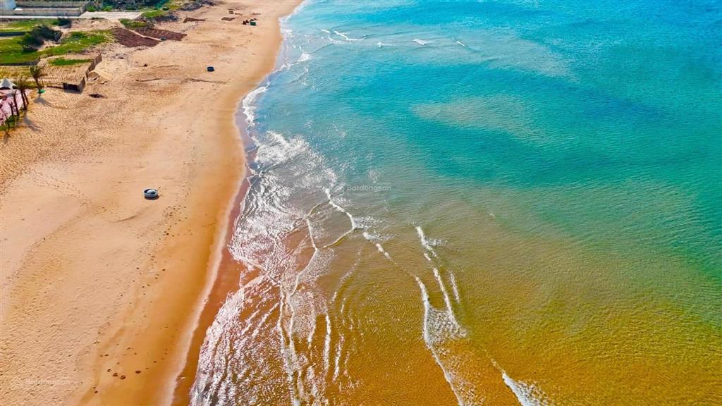 Bán đất view biển bãi nồm, thuộc hòa an, tx sông cầu. diện tích 300m2. full thổ cư. giá bán 3,6 tỉ