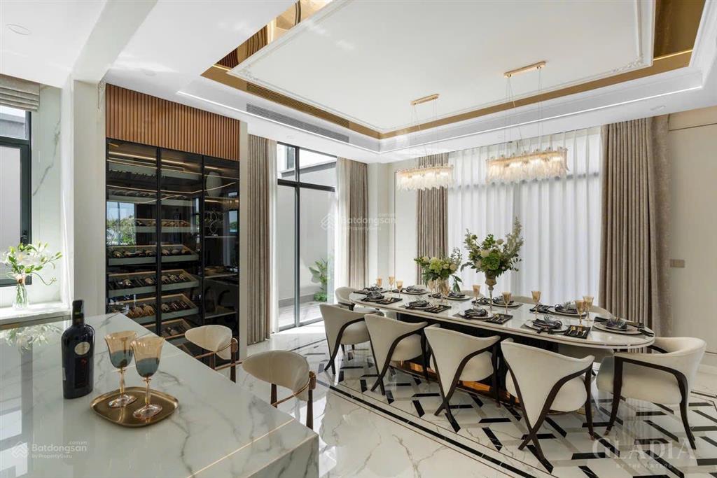 Biệt thự vinhomes 196m2 310 tỷ view trực sông