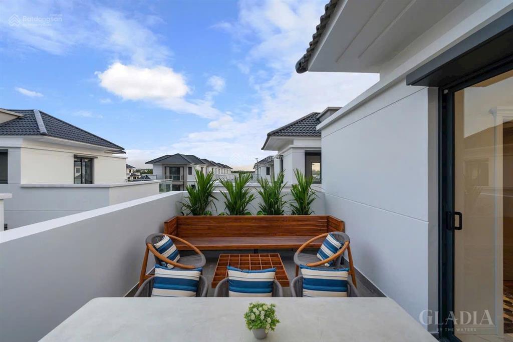Biệt thự vinhomes 196m2 310 tỷ view trực sông
