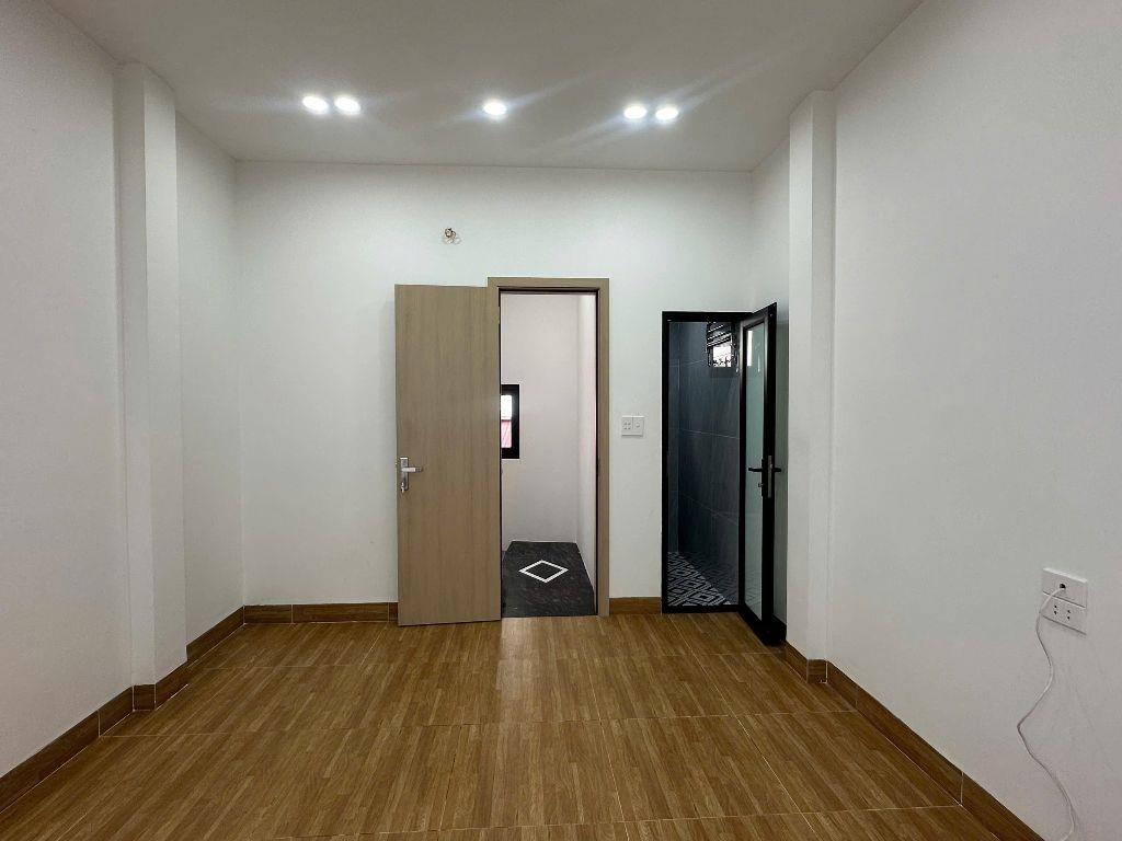 Bán nhà ngõ Hoà Bình 7, phường Bạch Mai. Diện tích sổ 20,5m2 , thực tế 24m2 ! Giá 6tỷ3