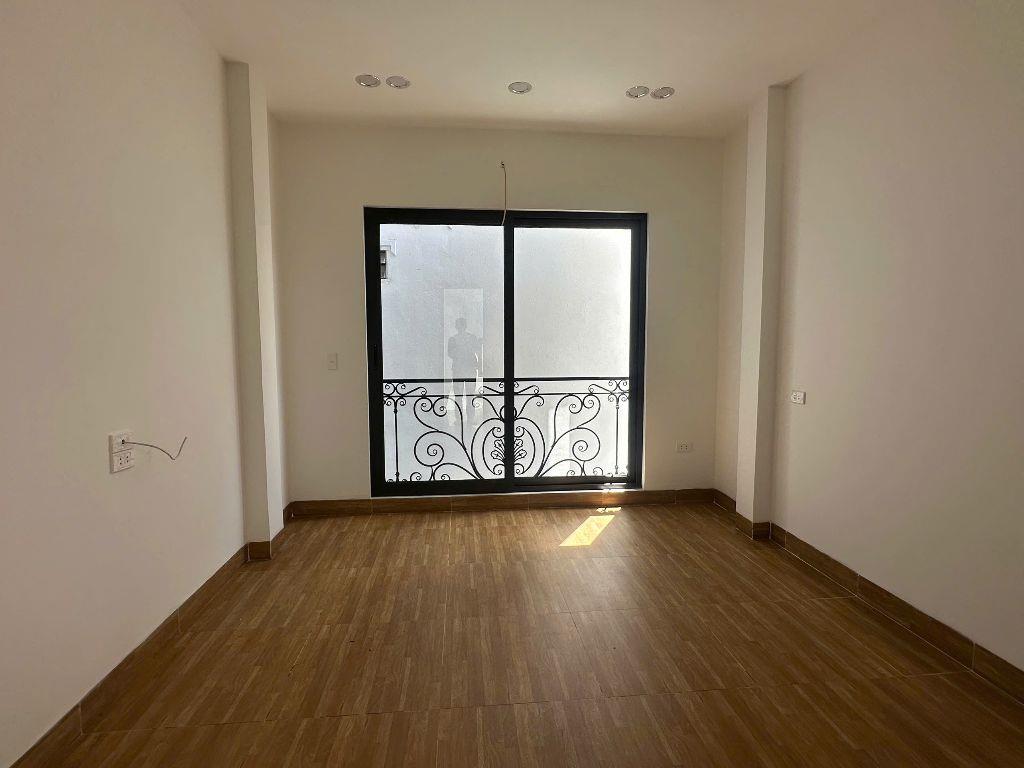 Bán nhà ngõ Hoà Bình 7, phường Bạch Mai. Diện tích sổ 20,5m2 , thực tế 24m2 ! Giá 6tỷ3