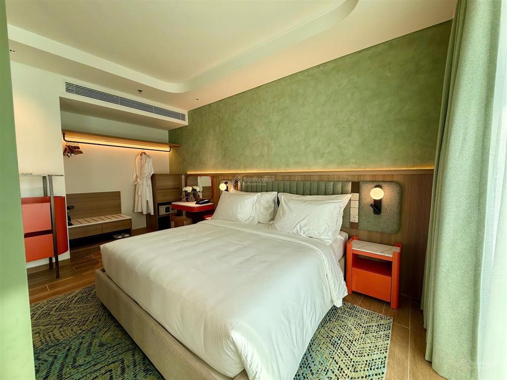 Hàng hot 1pn tầng 10 giá chỉ 3,430 tỷ. vừa view biển vừa view hồ bơi. thích hợp cho thuê nghỉ dưỡng