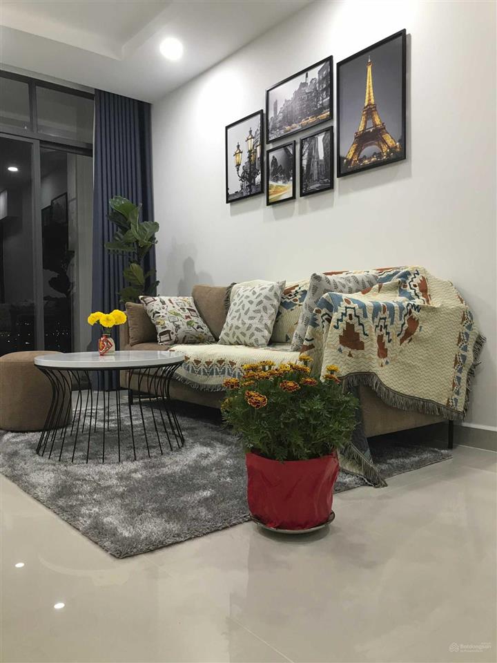 Bán phú đông premier 2pn 70m2 có sổ hồng, 3.4 tỷ, tầng trung, thoáng, tặng nội thất. 0886 277 ***