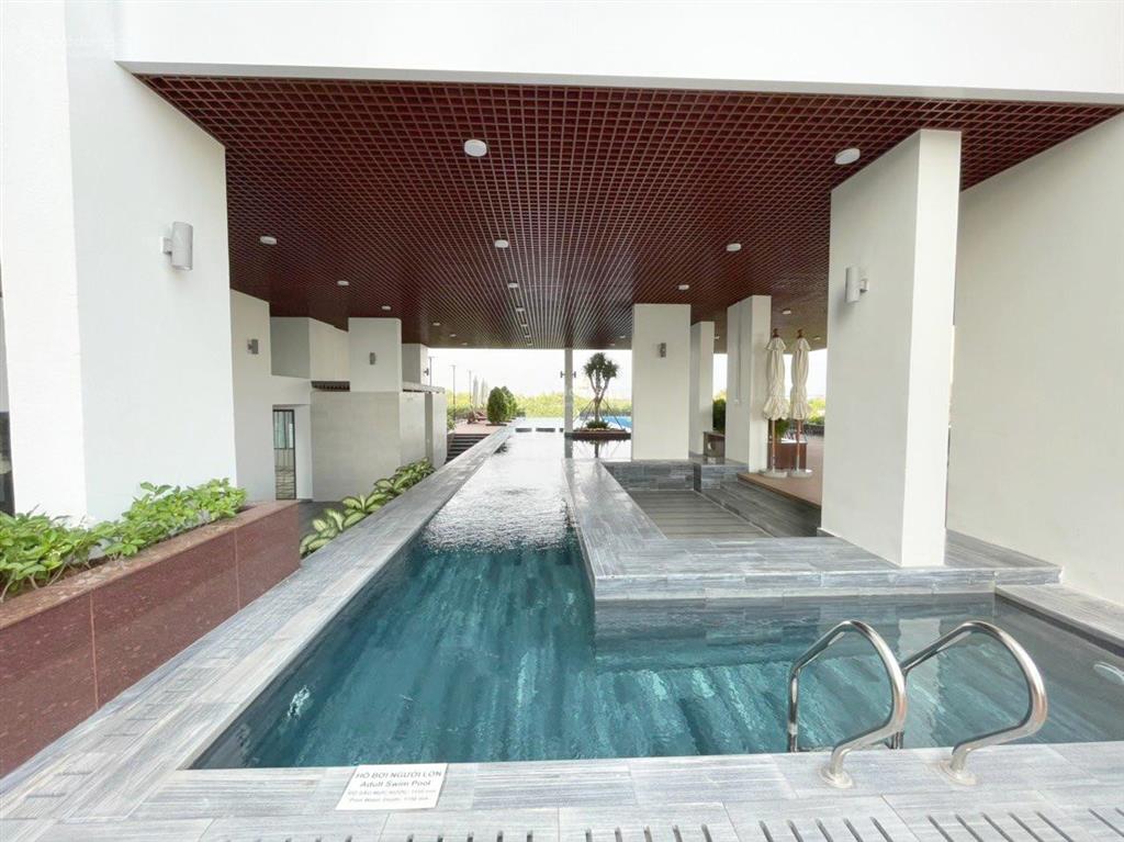 Bán căn hộ d’lusso 68m2 2pn2wc giá 5,8 tỷ. nhà đẹp, căn có sẵn không phải rao tùm lum 0768 941 ***