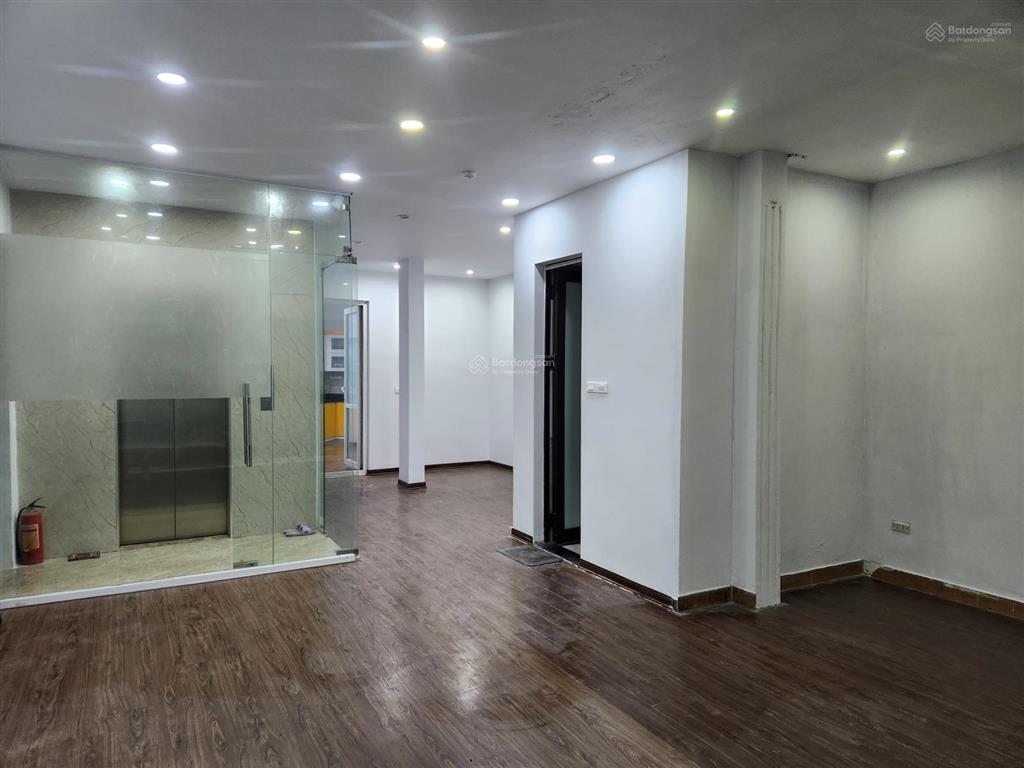 Cho thuê nhà tiện làm văn phòng, căn hộ cao cấp