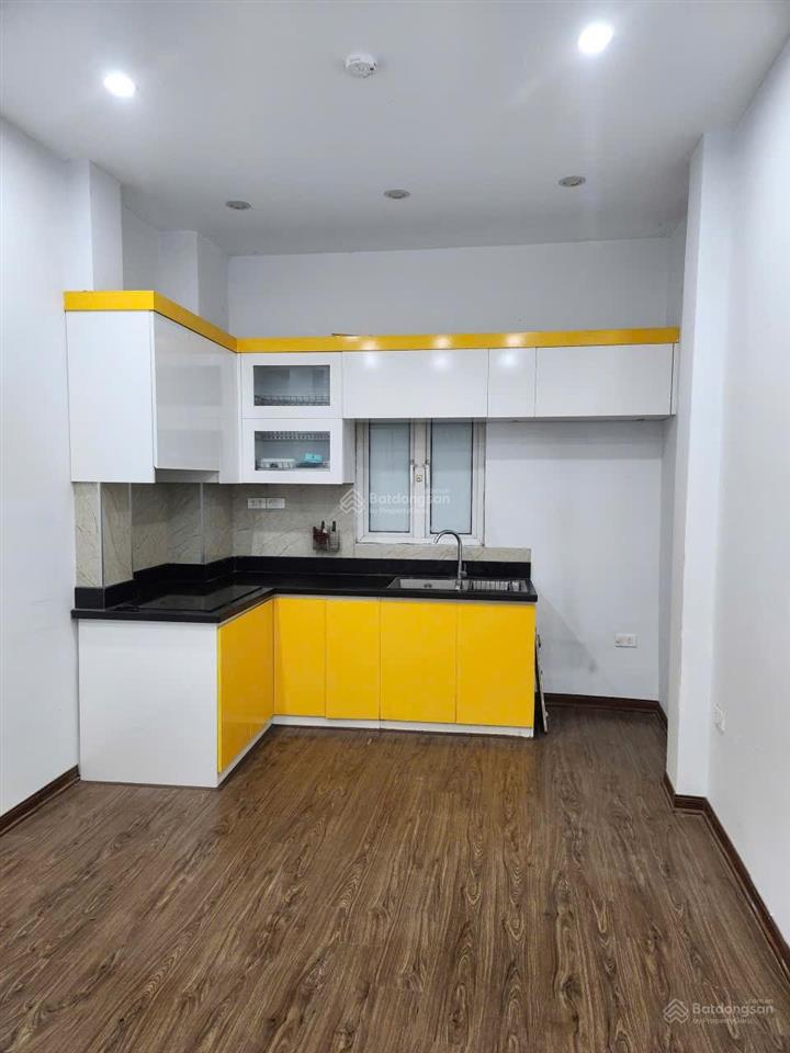 Cho thuê nhà tiện làm căn hộ cao cấp, hoặc văn phòng làm việc